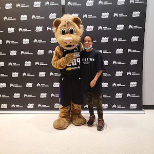 Meet your Posher, Lori